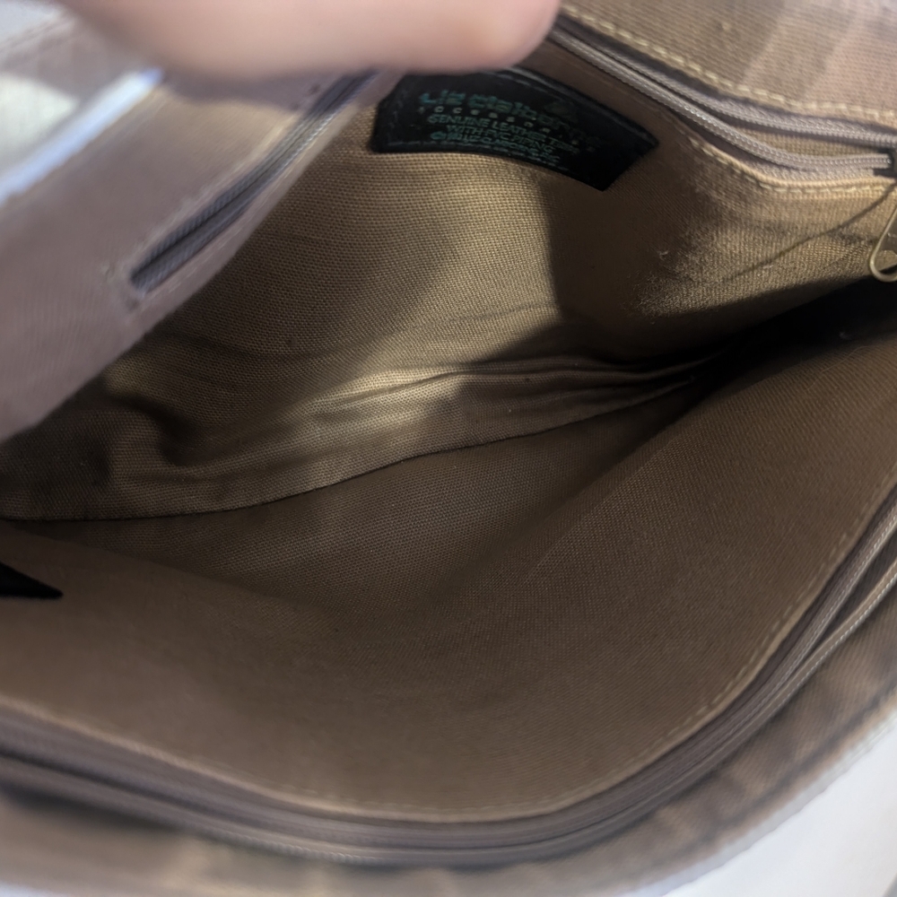 purse - Picture 2 of 6